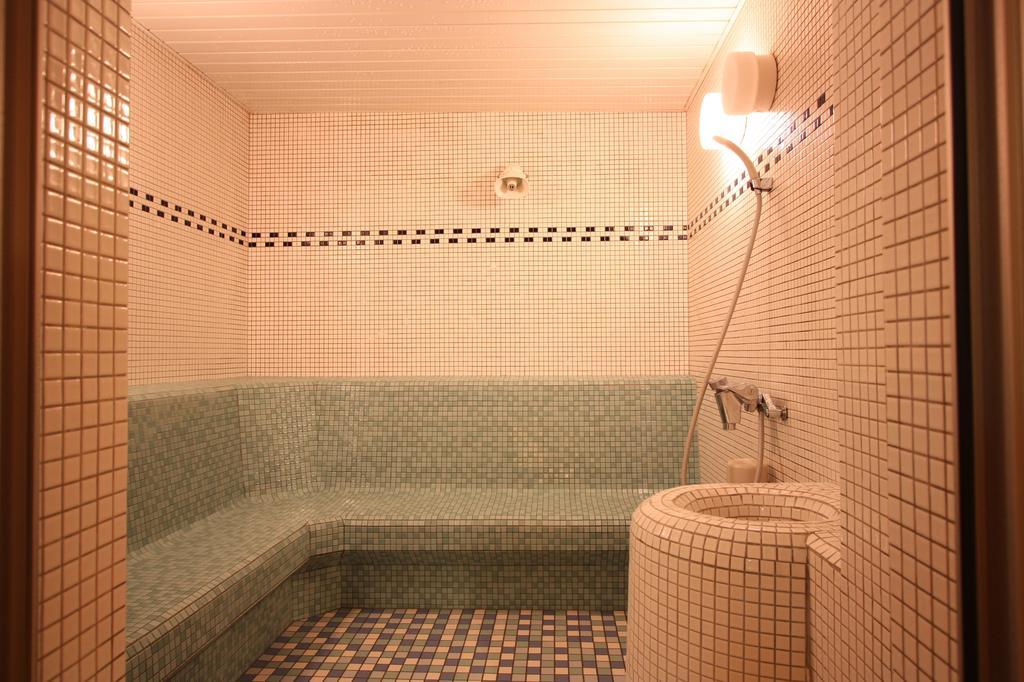 Kanazawa Manten Hotel Ekimae Экстерьер фото